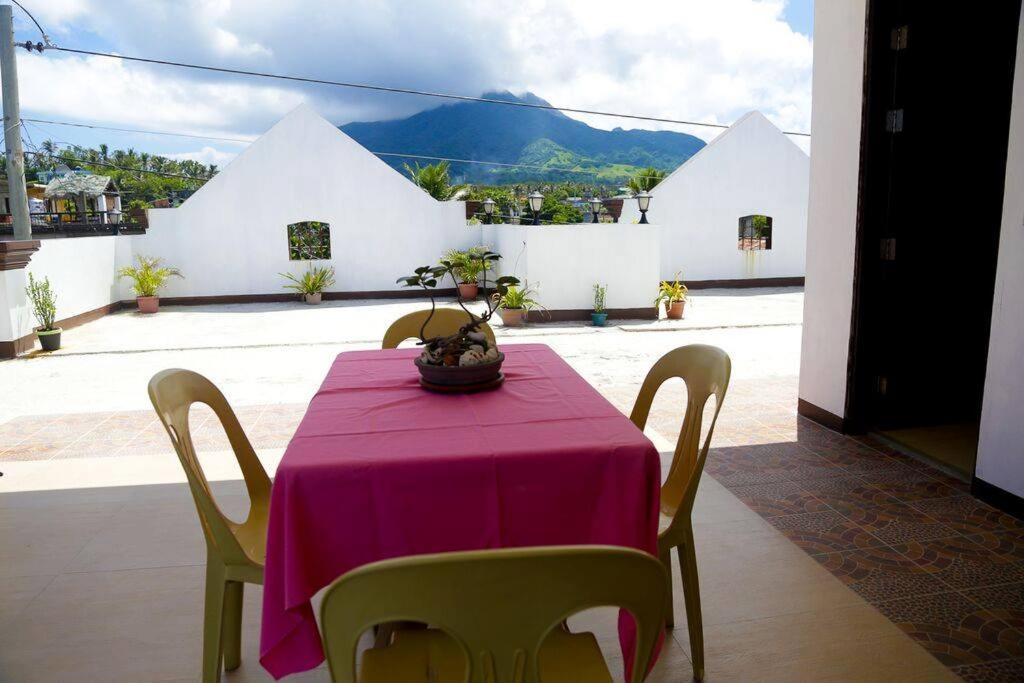 Florabells Iraya Guest House - Batanes Basco Exterior foto
